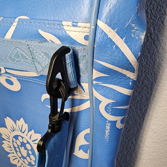 VINTAGE ROXY Blue White Leather Hawaiian Flower Travel Garment Bag - Picture 13 of 16